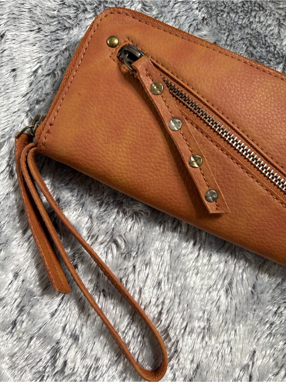 Free People Wallet - Picture 3 of 13